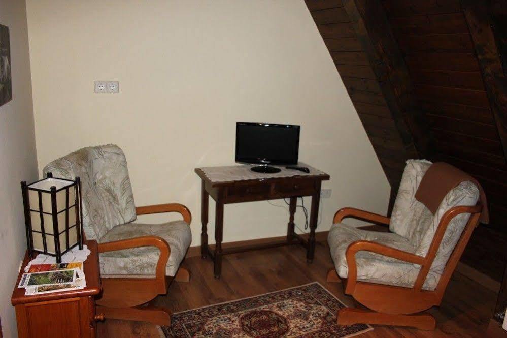 Hostal Aiguamog Salardú Extérieur photo