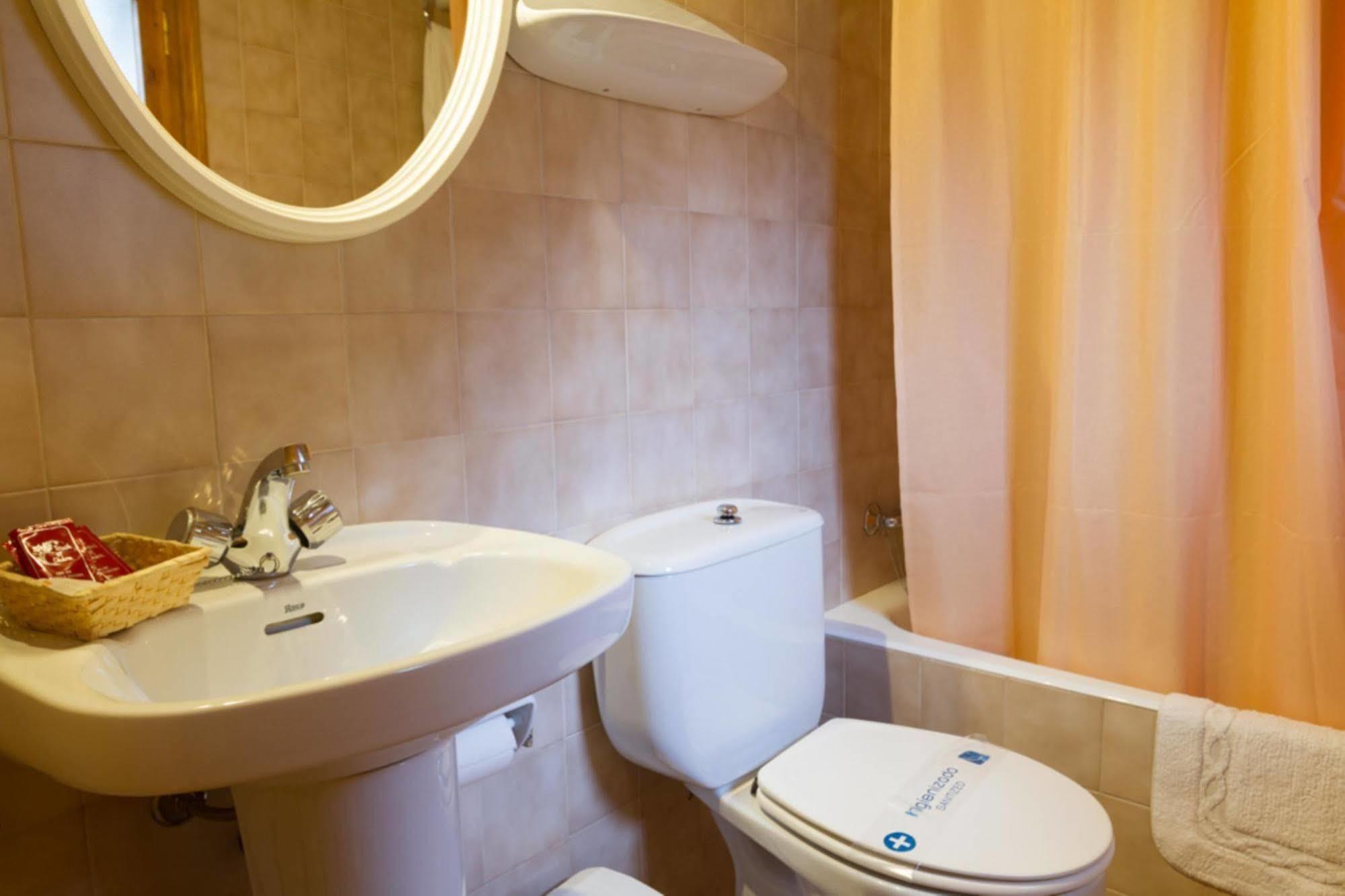 Hostal Aiguamog Salardú Extérieur photo