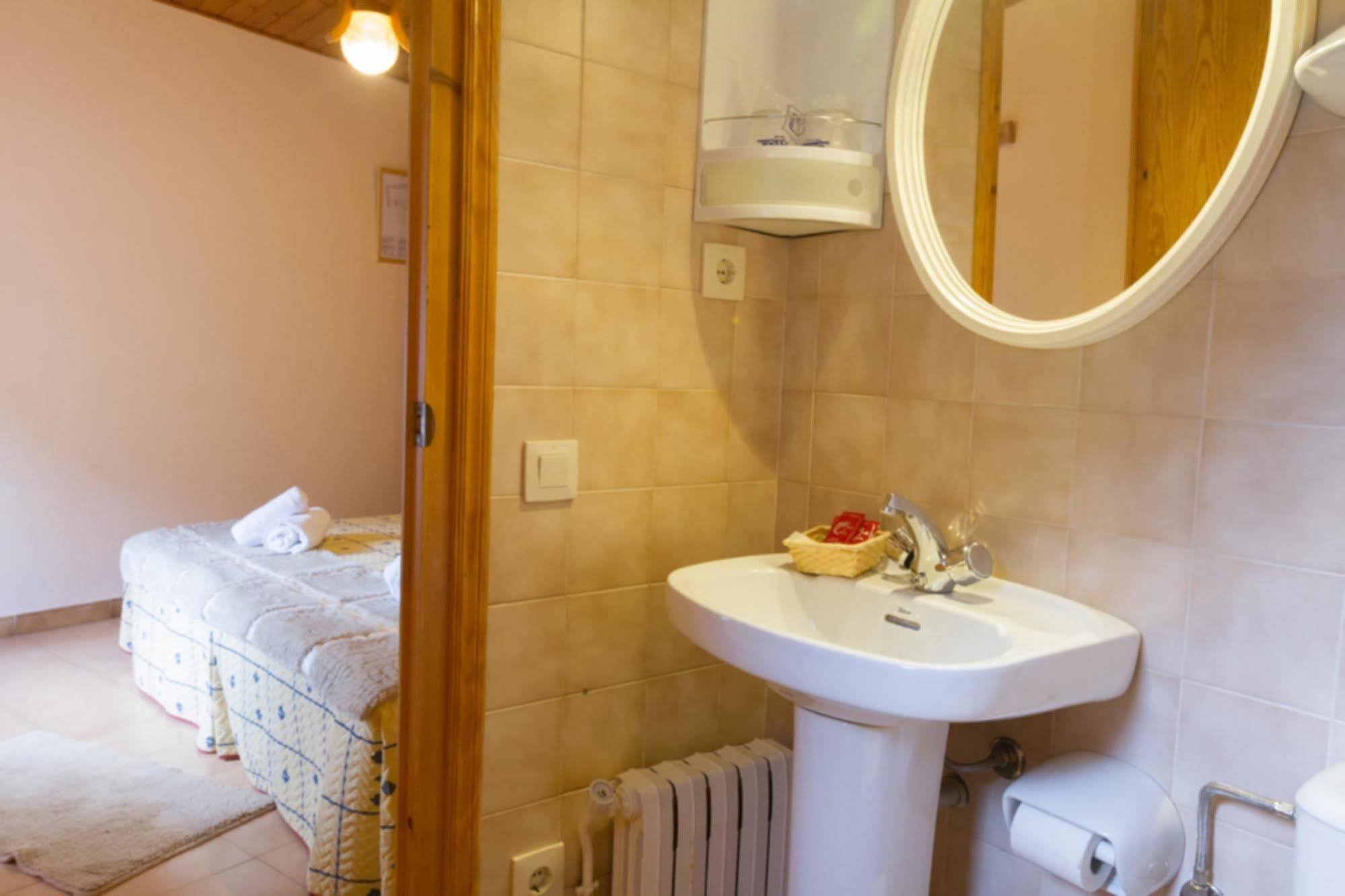 Hostal Aiguamog Salardú Extérieur photo