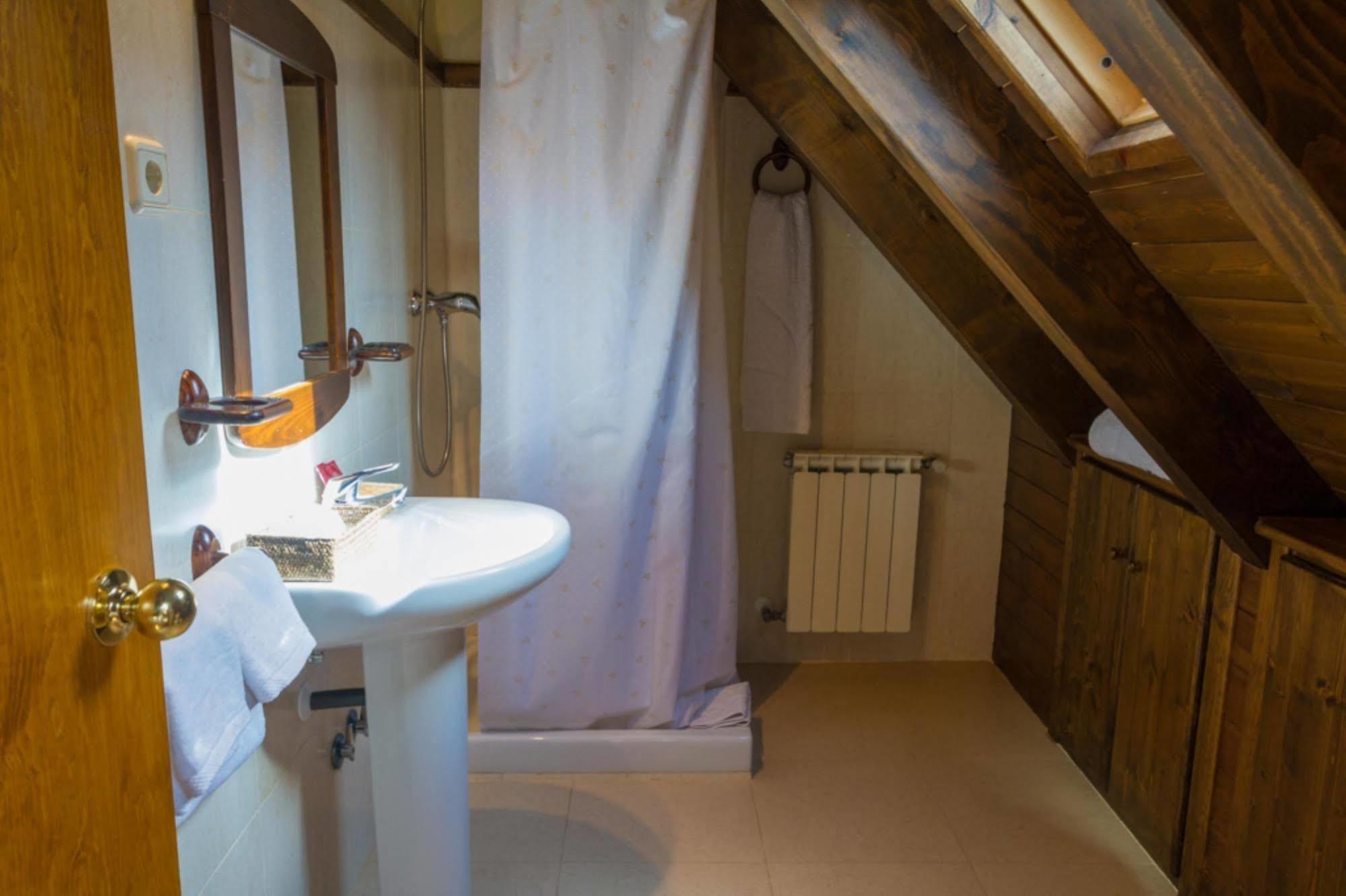 Hostal Aiguamog Salardú Extérieur photo