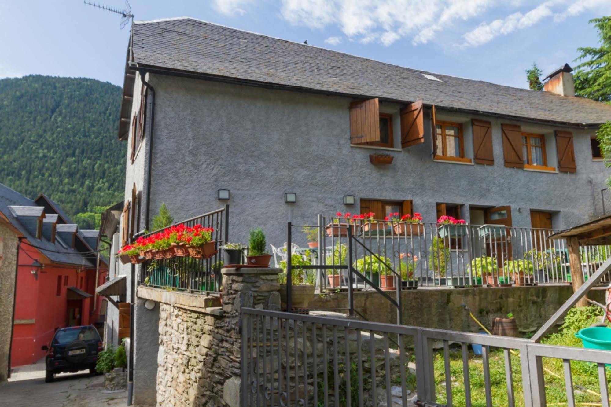 Hostal Aiguamog Salardú Extérieur photo