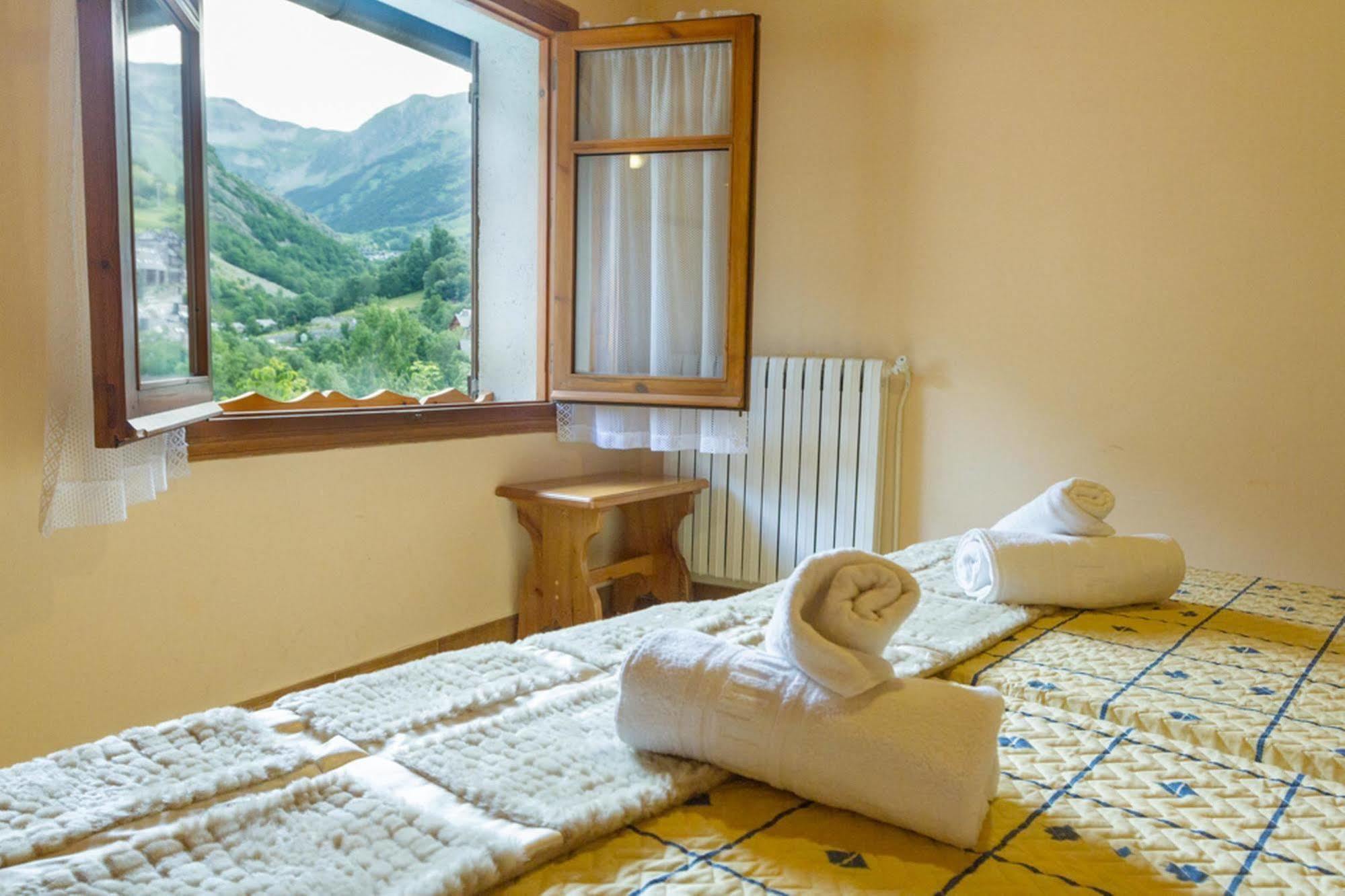 Hostal Aiguamog Salardú Extérieur photo