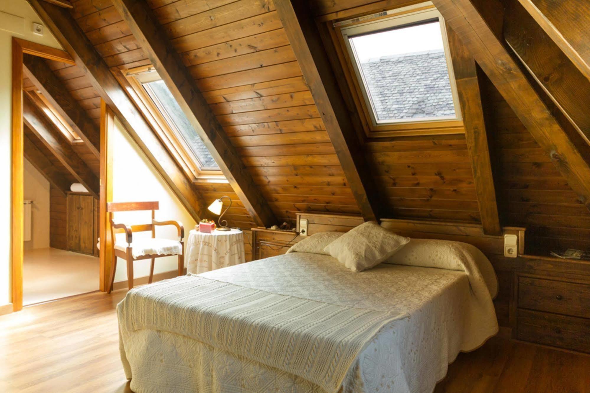 Hostal Aiguamog Salardú Extérieur photo