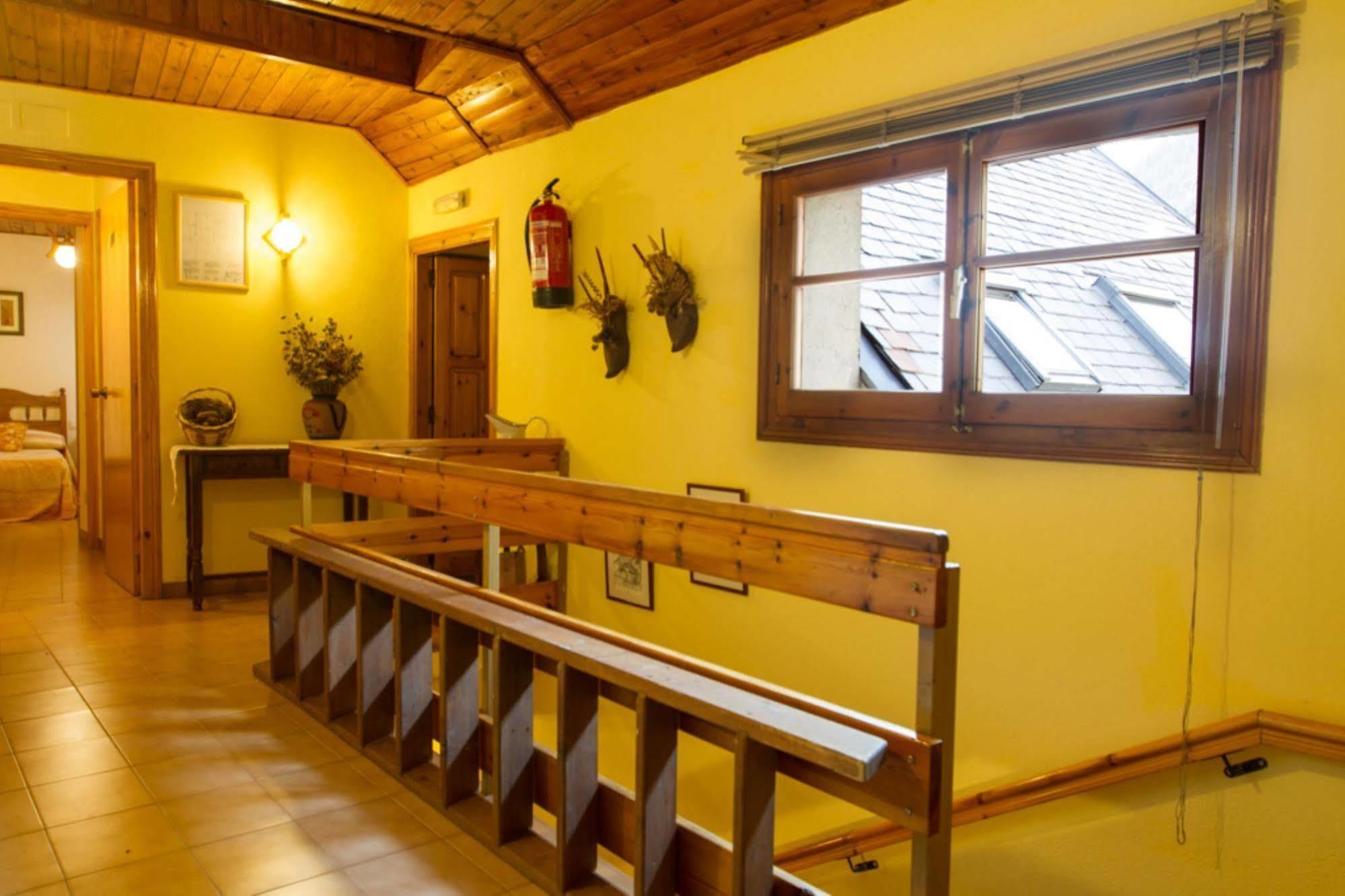 Hostal Aiguamog Salardú Extérieur photo